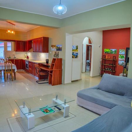 Mpoulakis Apt 98 Kíssamos Екстериор снимка